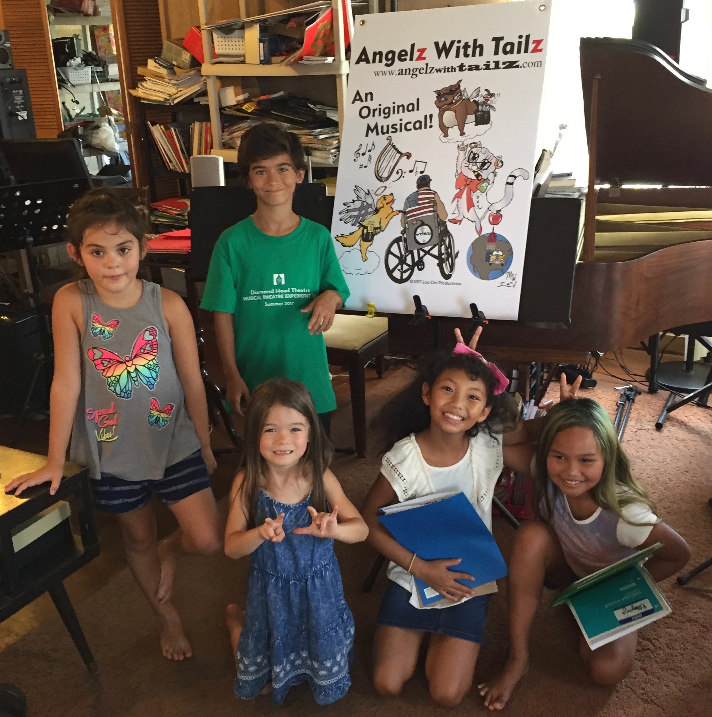 Elly, Jinjoo, Maxamus and Kimlan were at the first rehearsal.